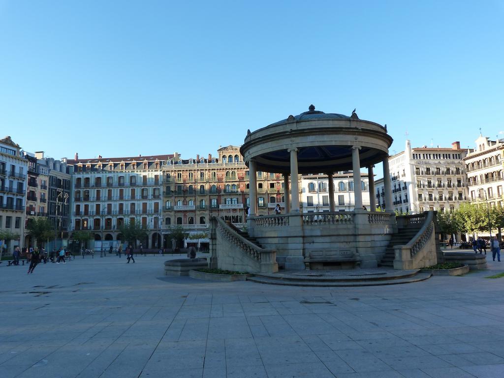 Apartamento Berria Pamplona Kültér fotó